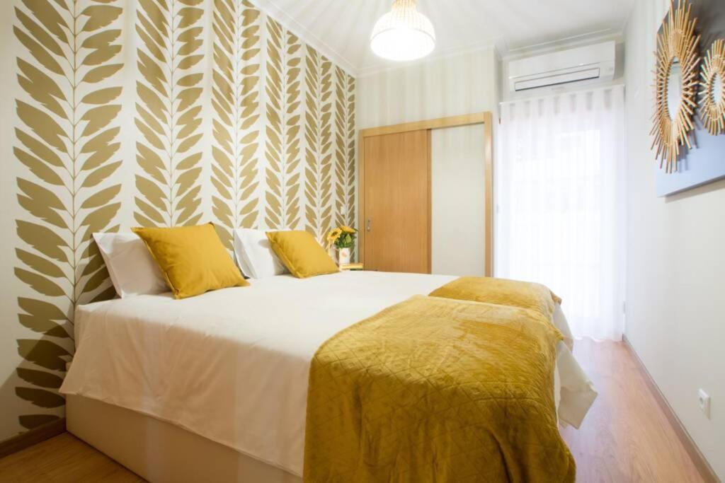 Modern Apartment In Coimbra City Center Ngoại thất bức ảnh